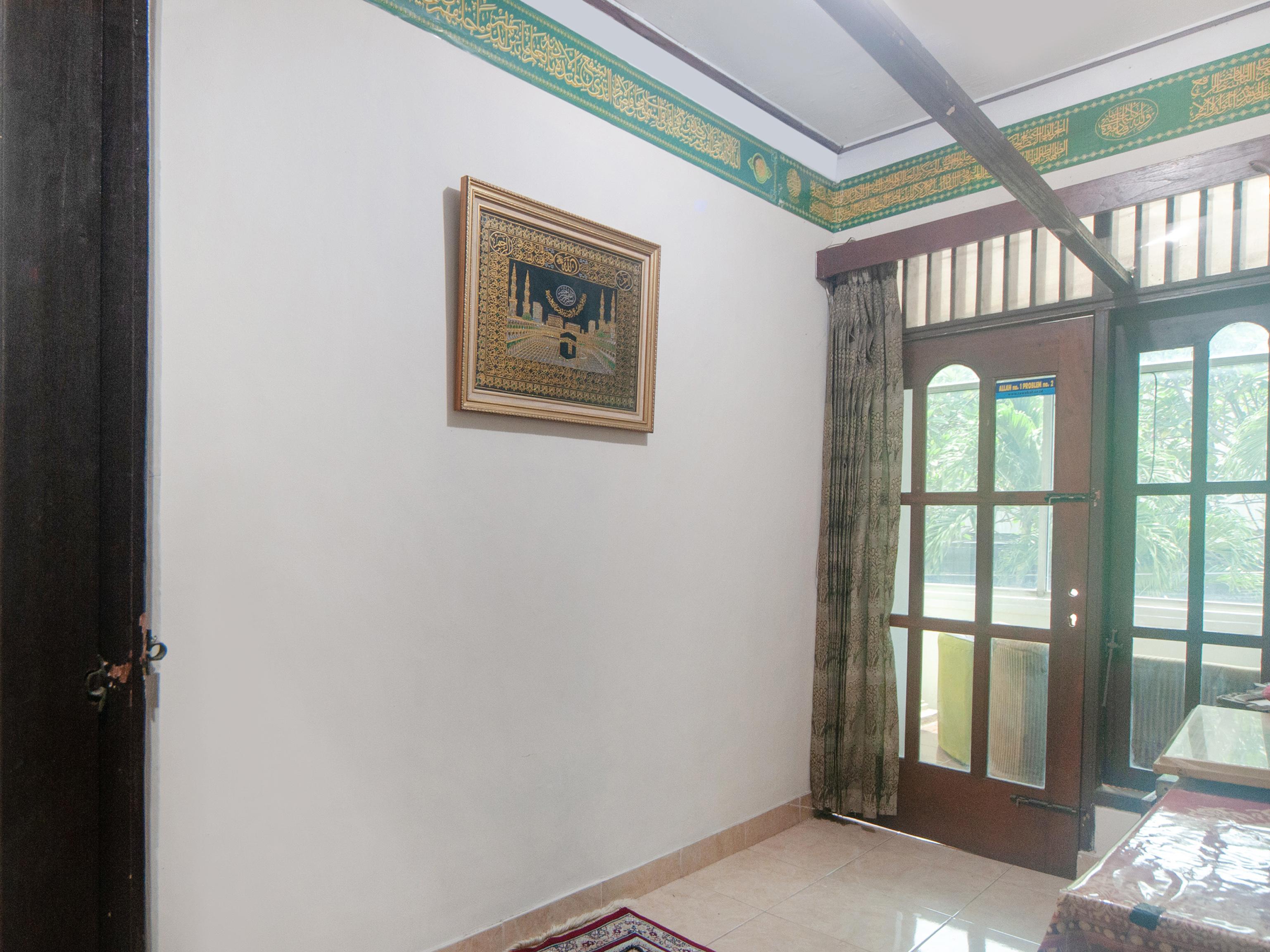 Oyo 2256 Danysa Guesthouse Jakarta Exterior foto