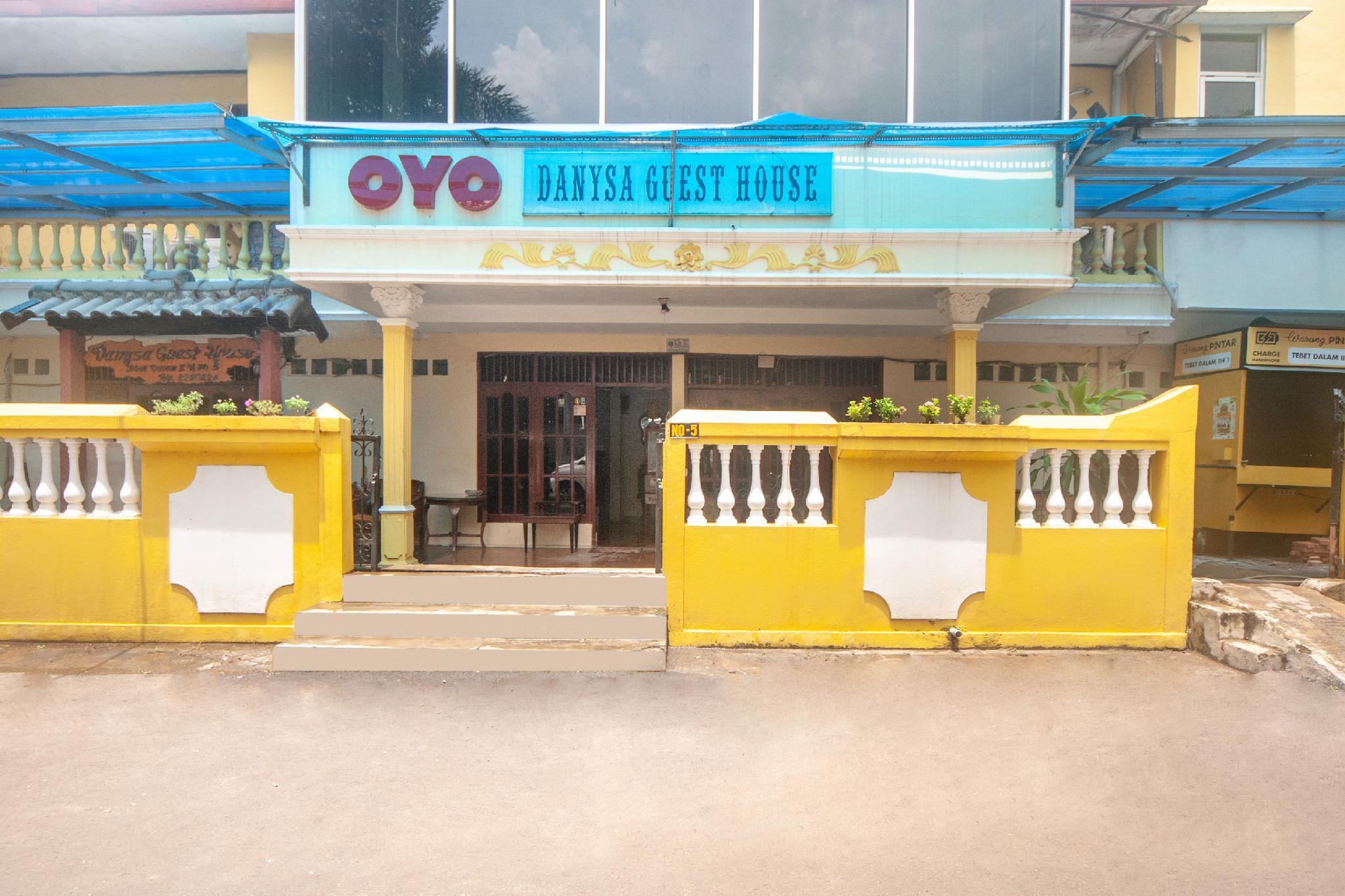 Oyo 2256 Danysa Guesthouse Jakarta Exterior foto